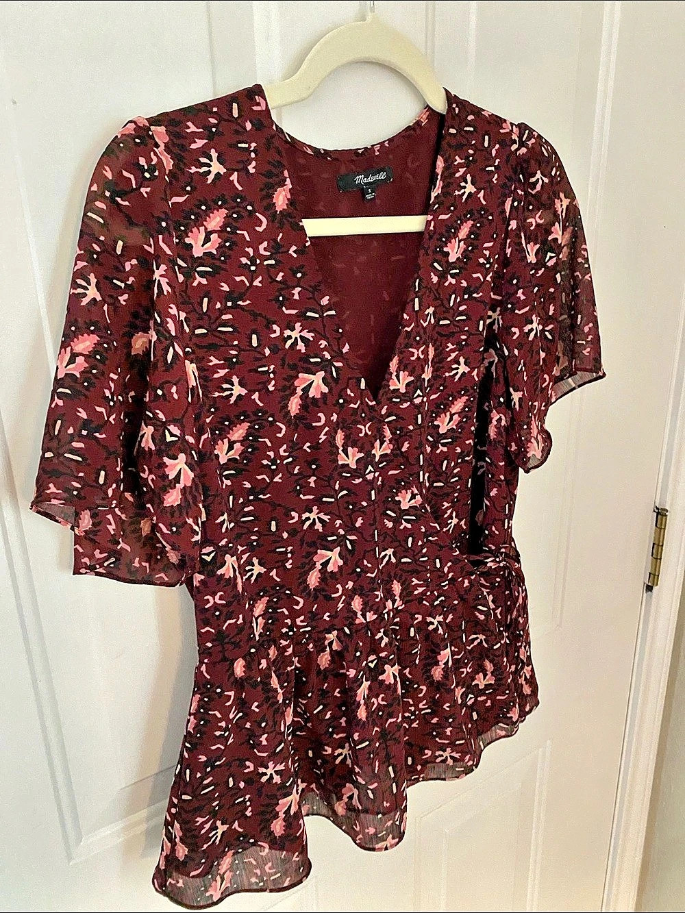 Madewell Short-Sleeve Peplum Top in Floral Burgundy & Pink, Small